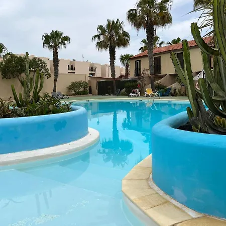 Surf & Chill 69, Quiet Oasis With Community Swimmingpool Dom wakacyjny Parque Holandes