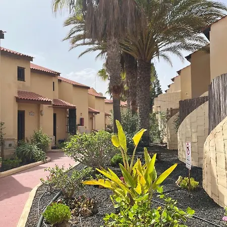 Surf & Chill 69, Quiet Oasis With Community Swimmingpool Holiday home Parque Holandes