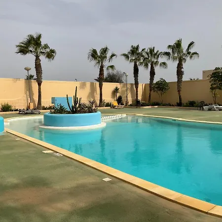 Surf & Chill 69, Quiet Oasis With Community Swimmingpool Casa vacanze *